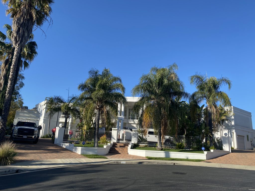 comprehensive tree service sherman oaks